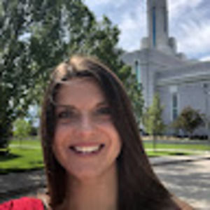 Meet your Posher, Courtney